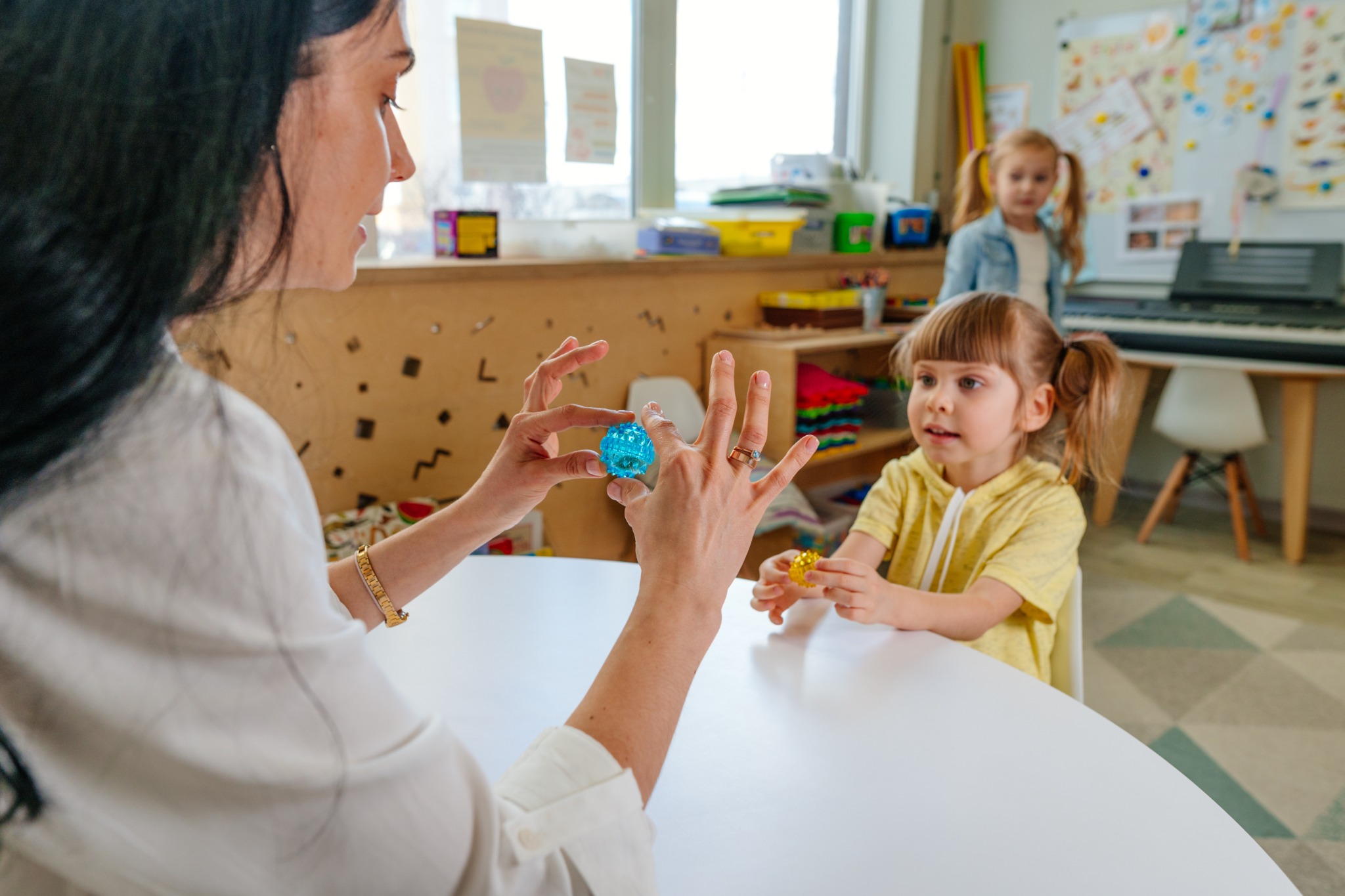 Activité éducative avec une éducatrice